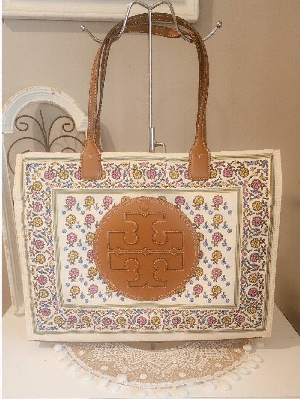 Tory Burch ELLA Ivory Daisy Floral Canvas Tote with Tan Leather Trim Nwot